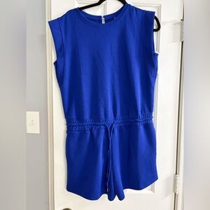 Stylish Blue Sleeveless Top and Shorts Set